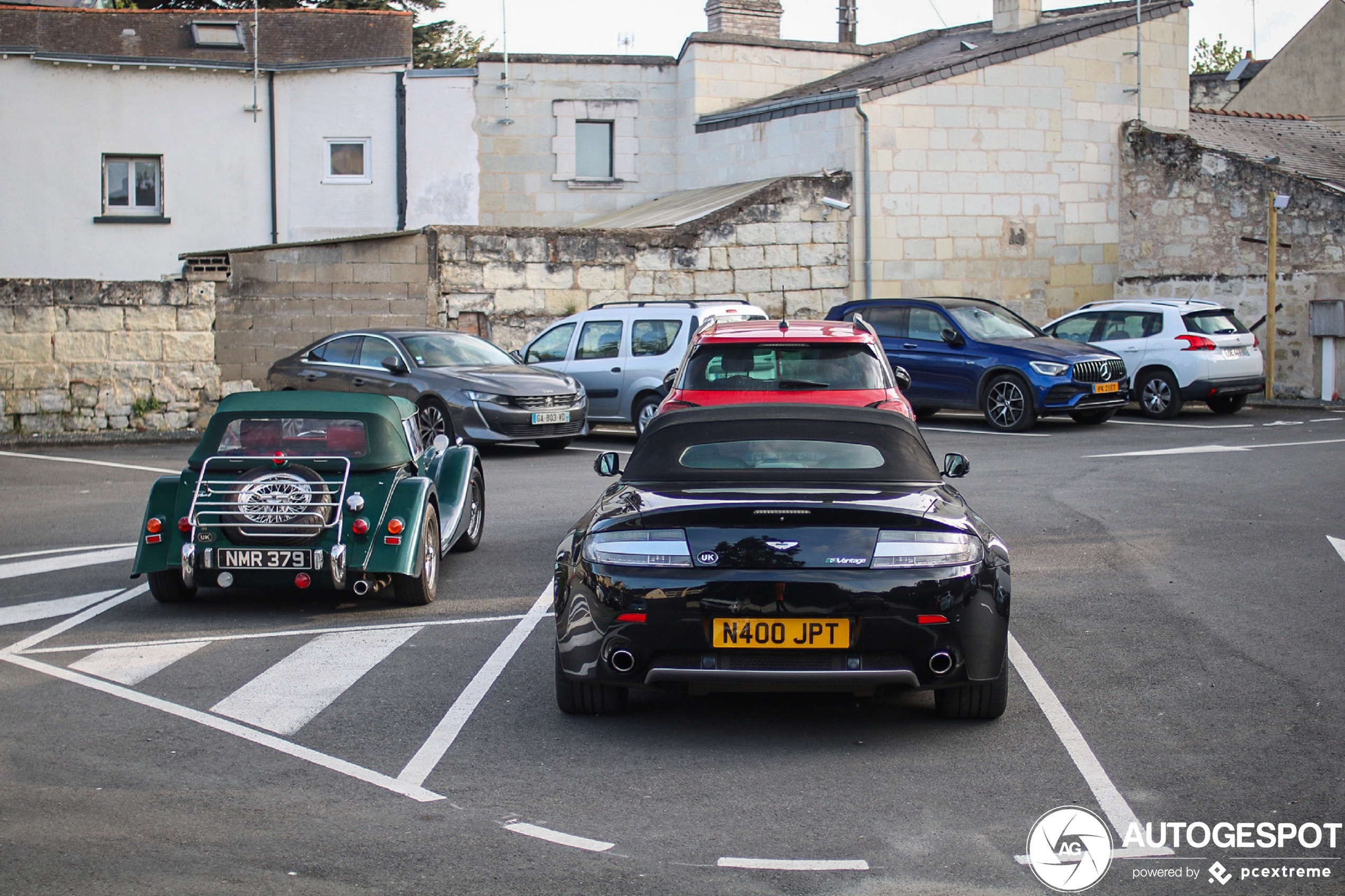 Aston Martin V8 Vantage N400 Roadster