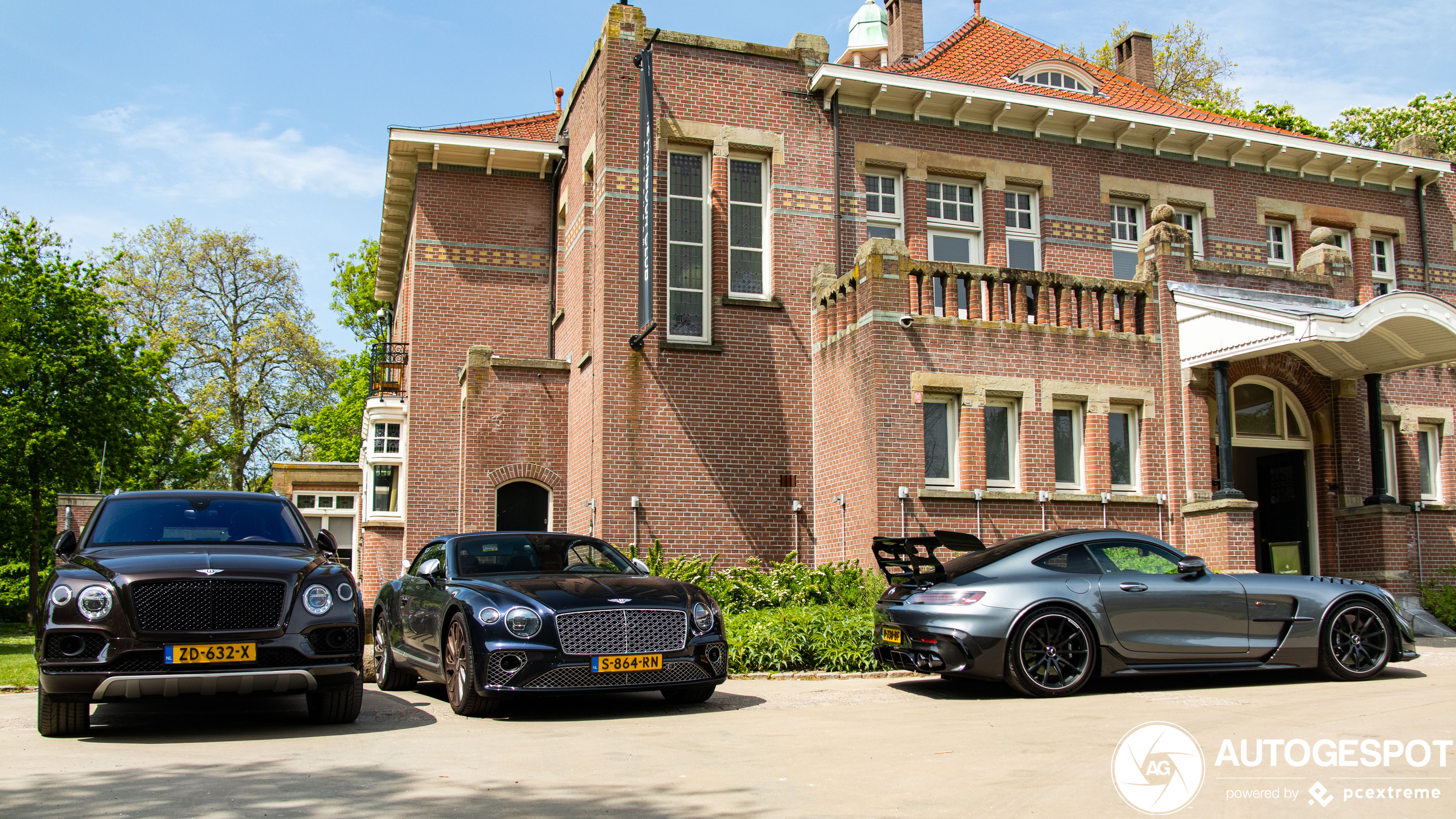 Bentley Continental GTC V8 2020 Mulliner