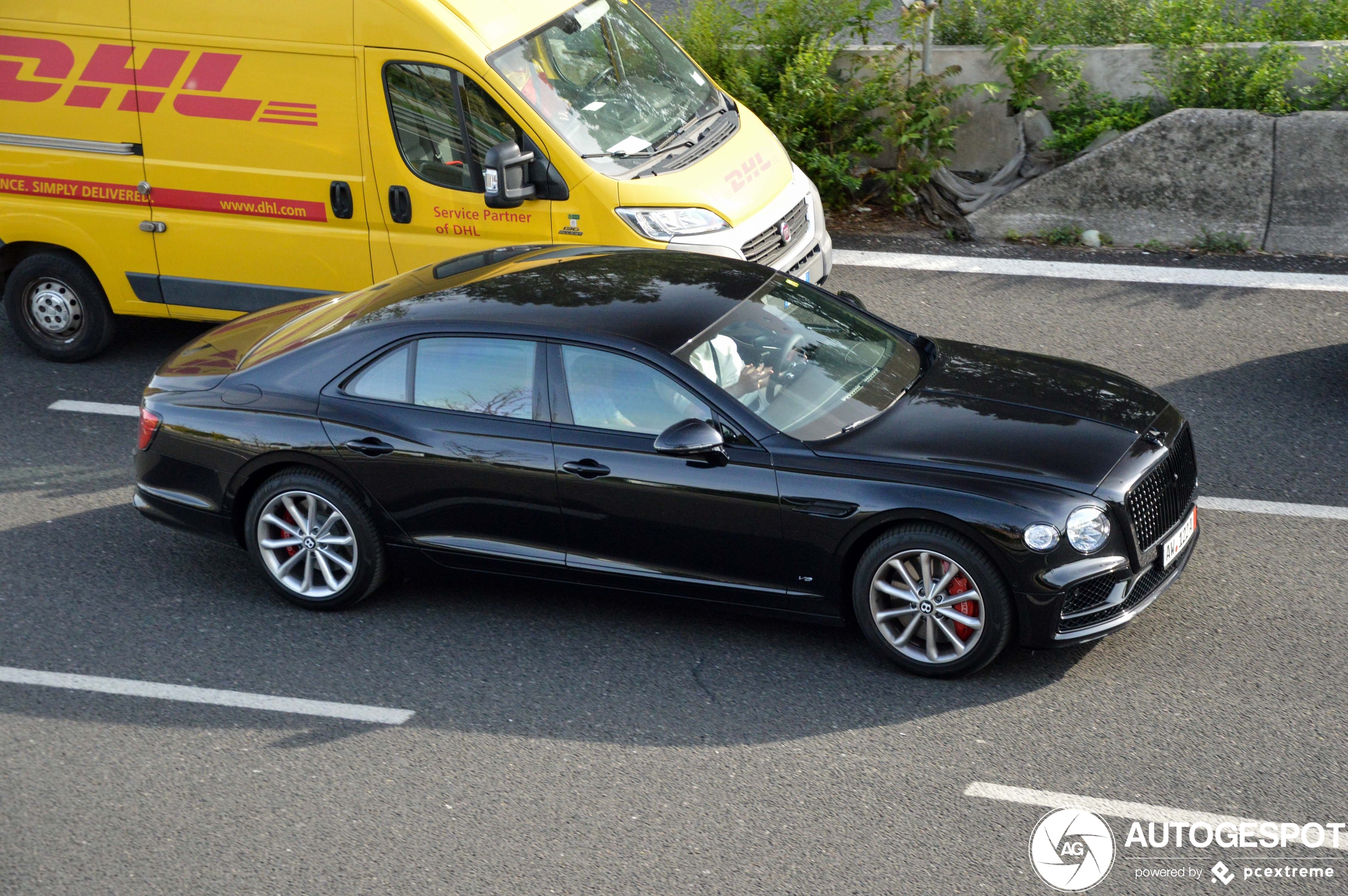 Bentley Flying Spur V8 2022 Mulliner