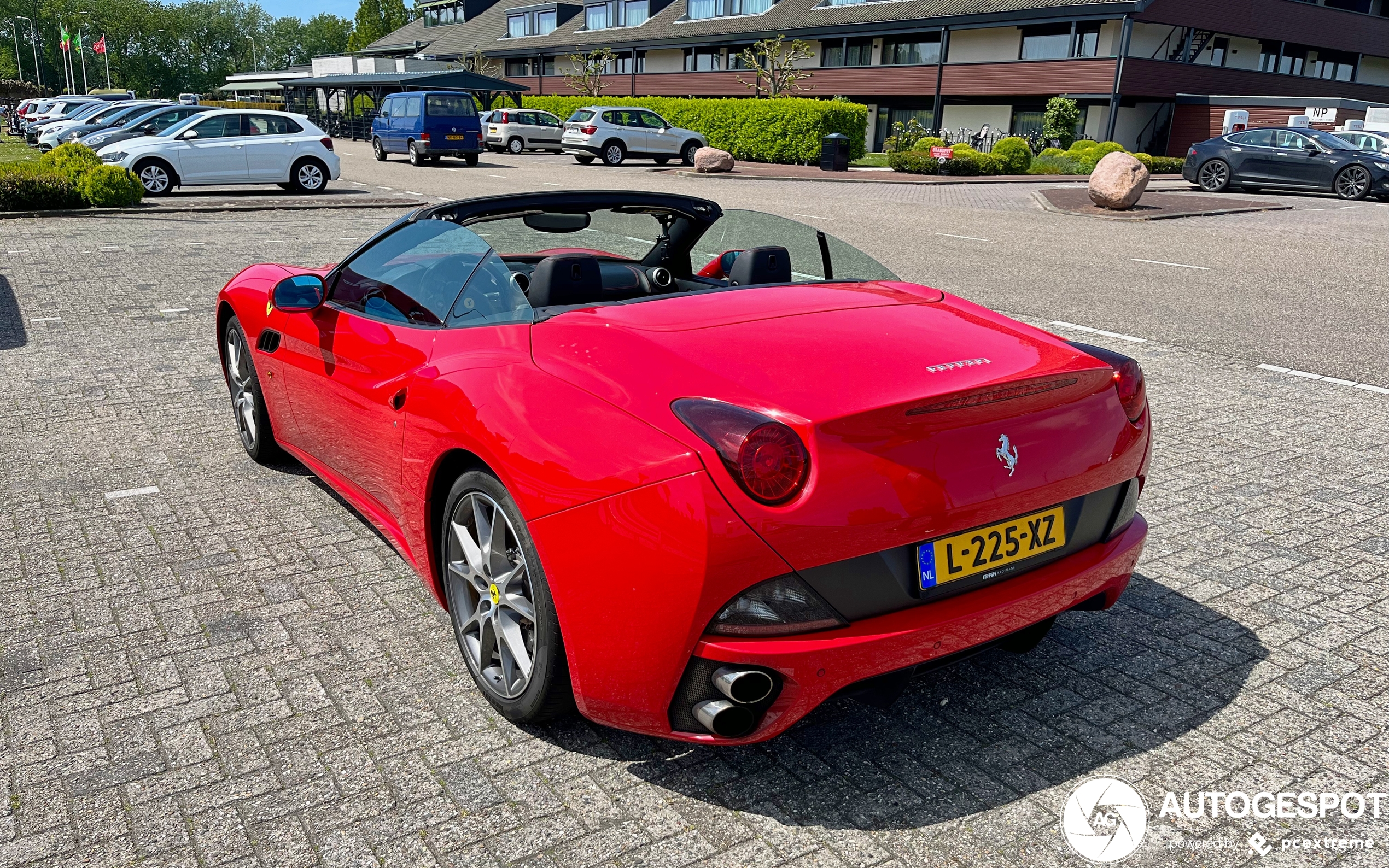 Ferrari California