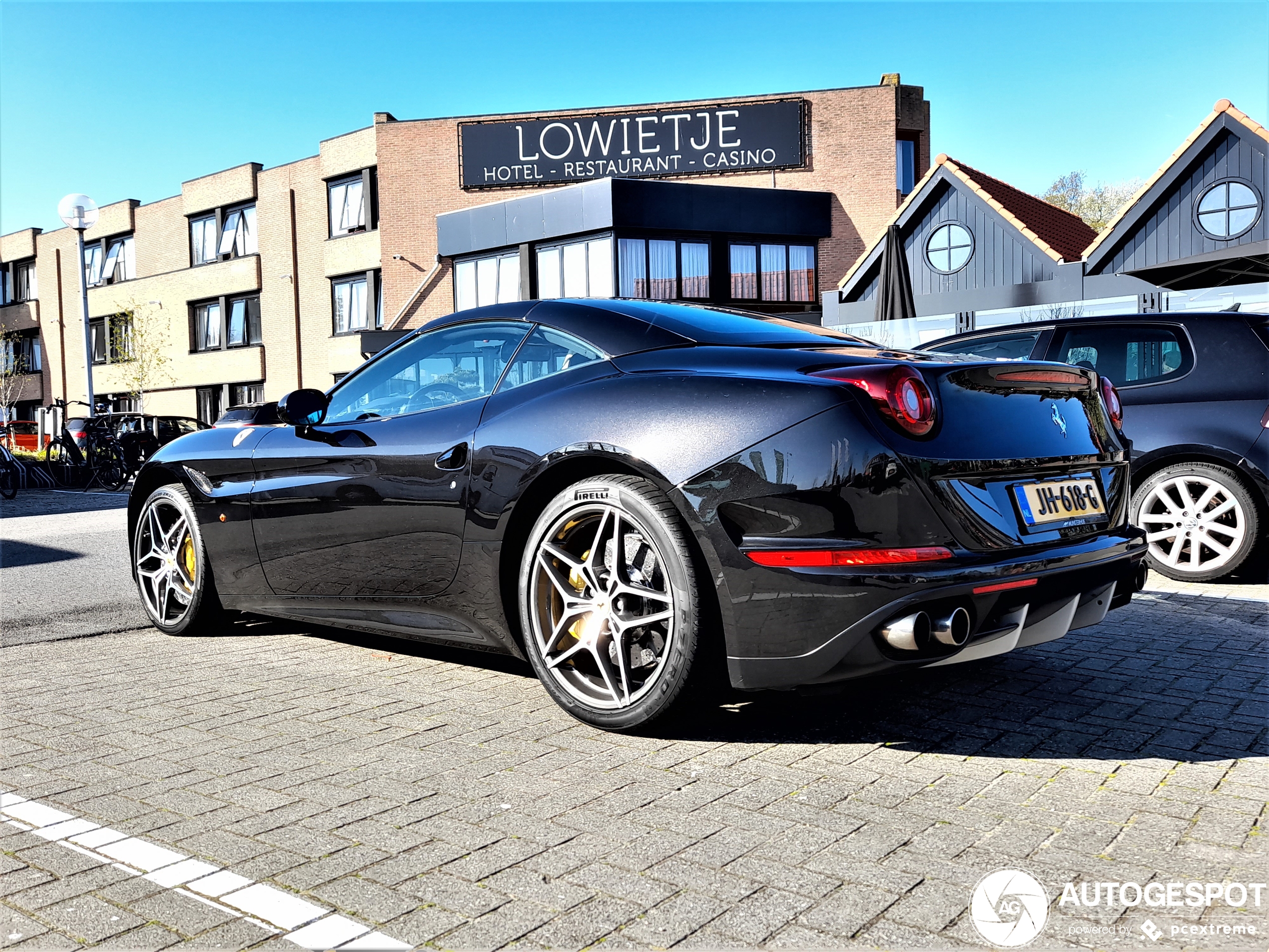 Ferrari California T