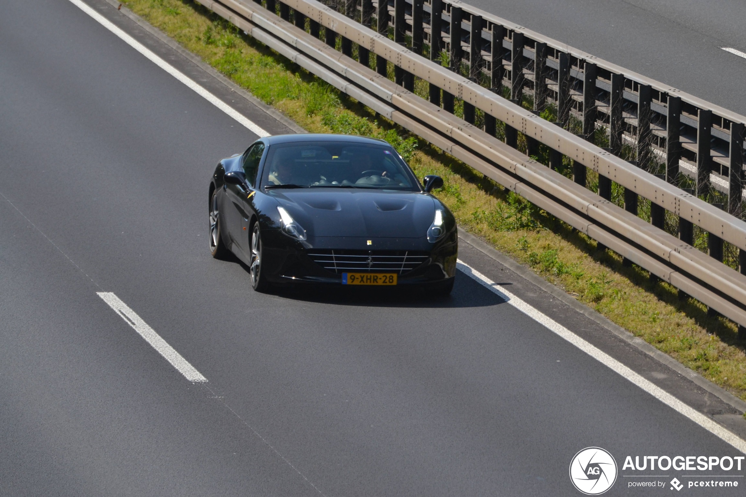 Ferrari California T