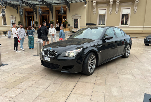 BMW M5 E60 2005