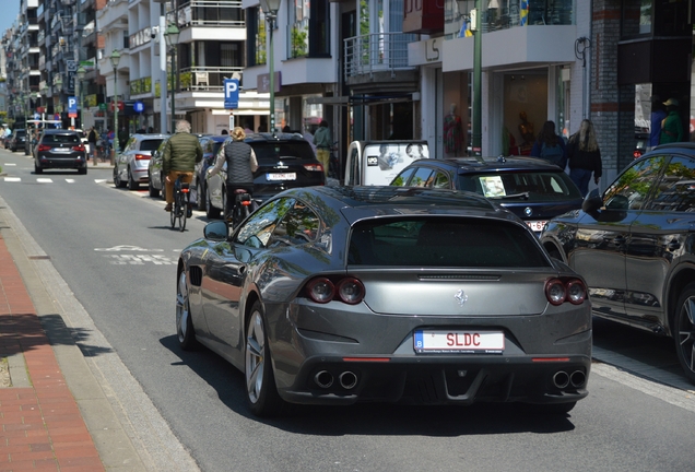 Ferrari GTC4Lusso