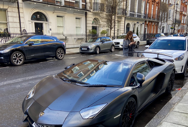 Lamborghini Aventador LP750-4 SuperVeloce Roadster