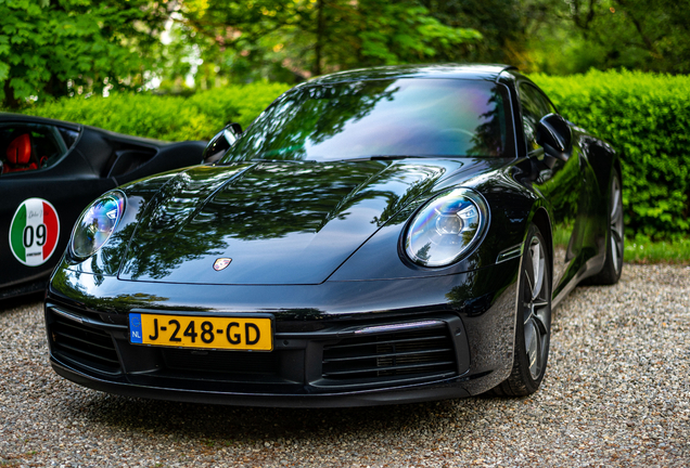 Porsche 992 Carrera 4S