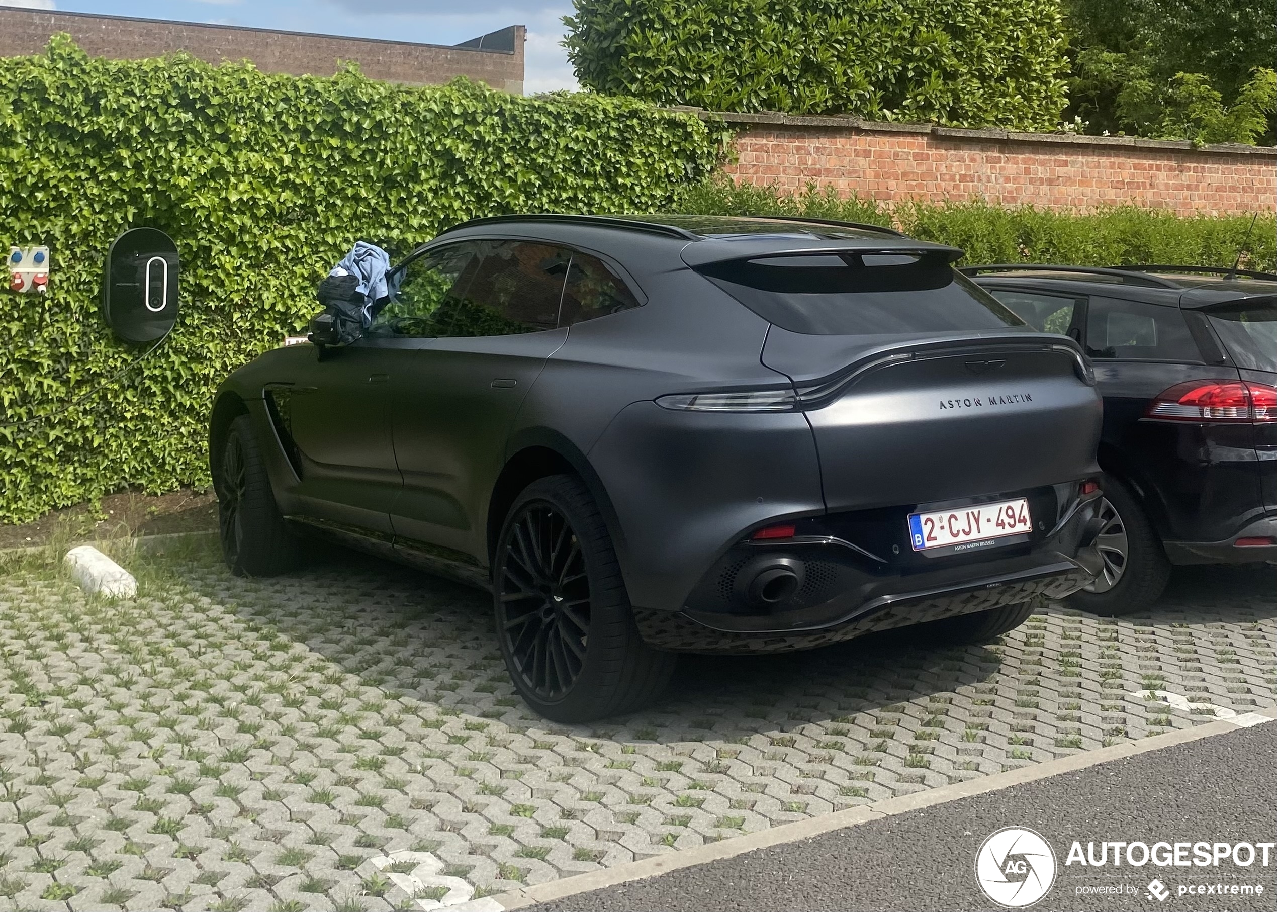 Aston Martin DBX