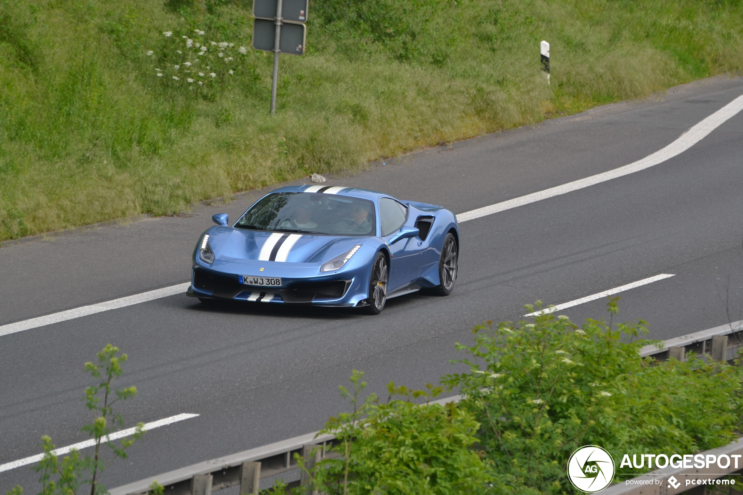 Ferrari 488 Pista