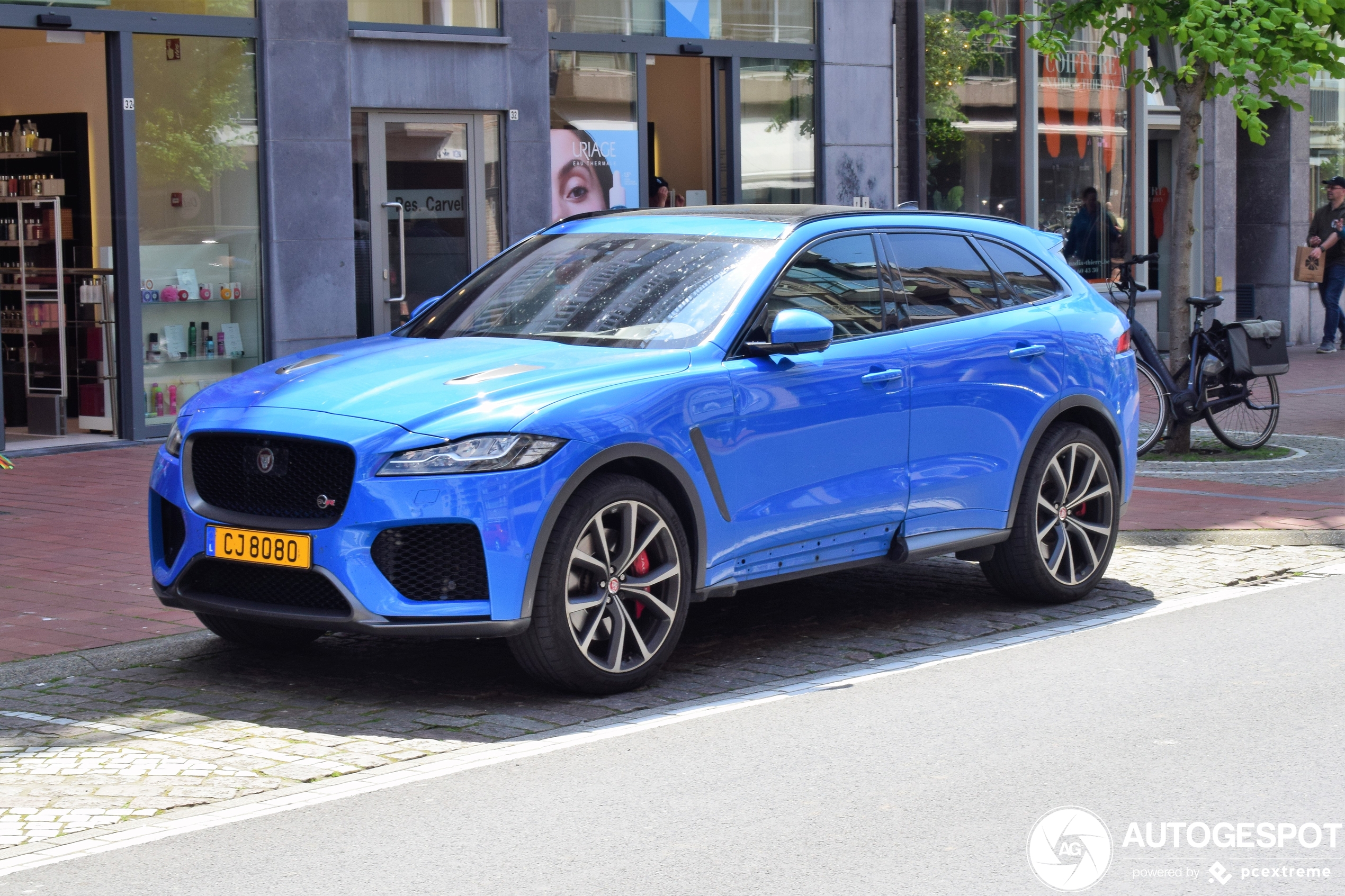 Jaguar F-PACE SVR