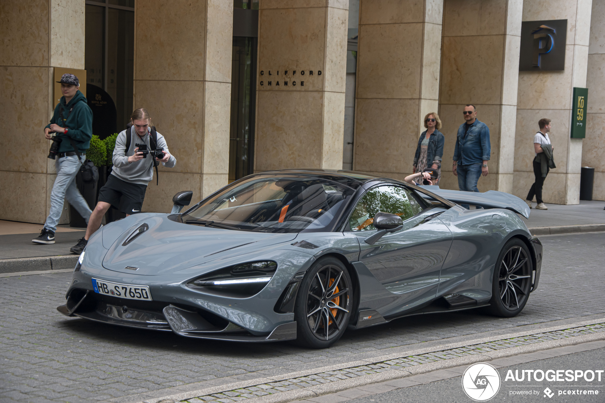 McLaren 765LT Spider