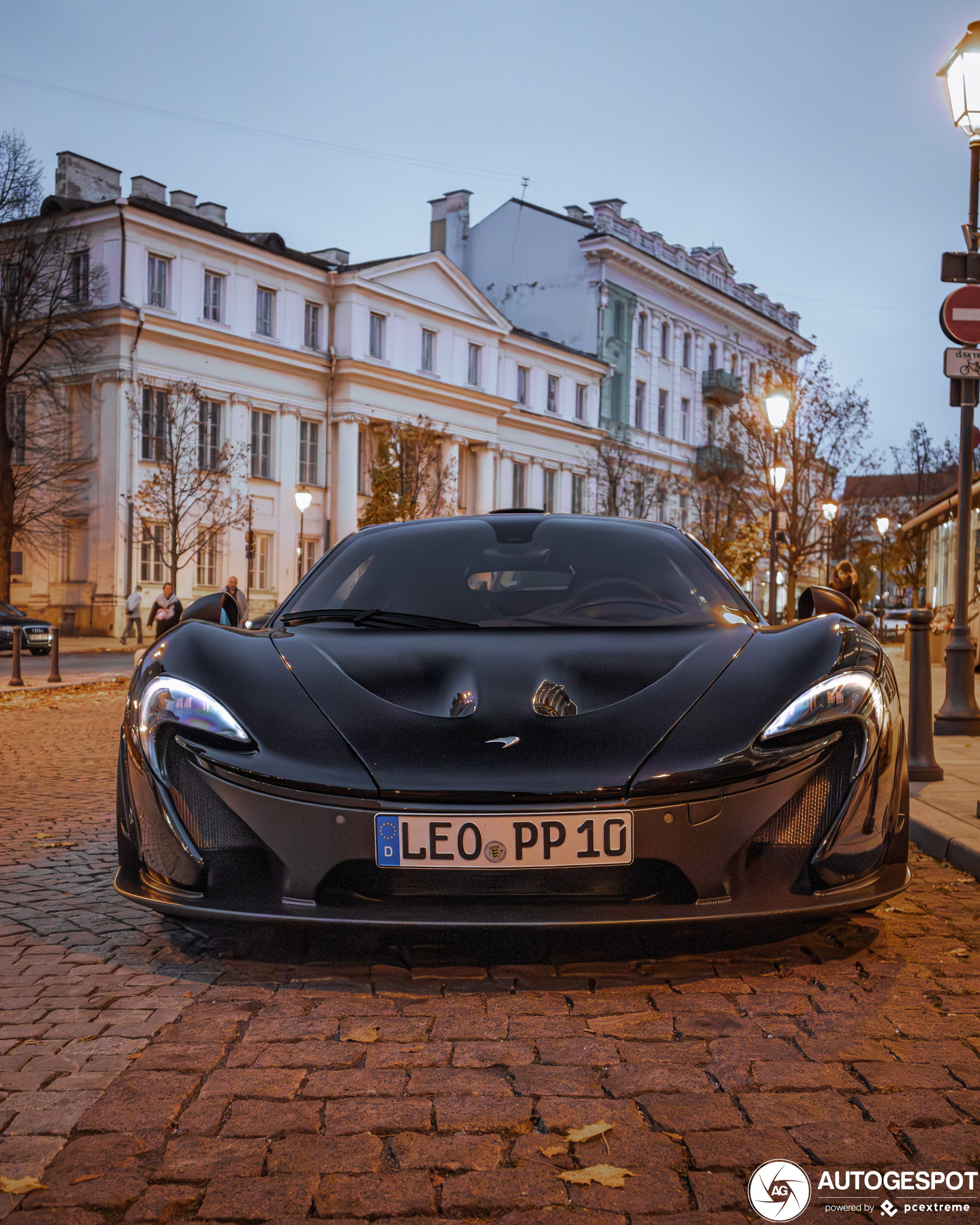 McLaren P1