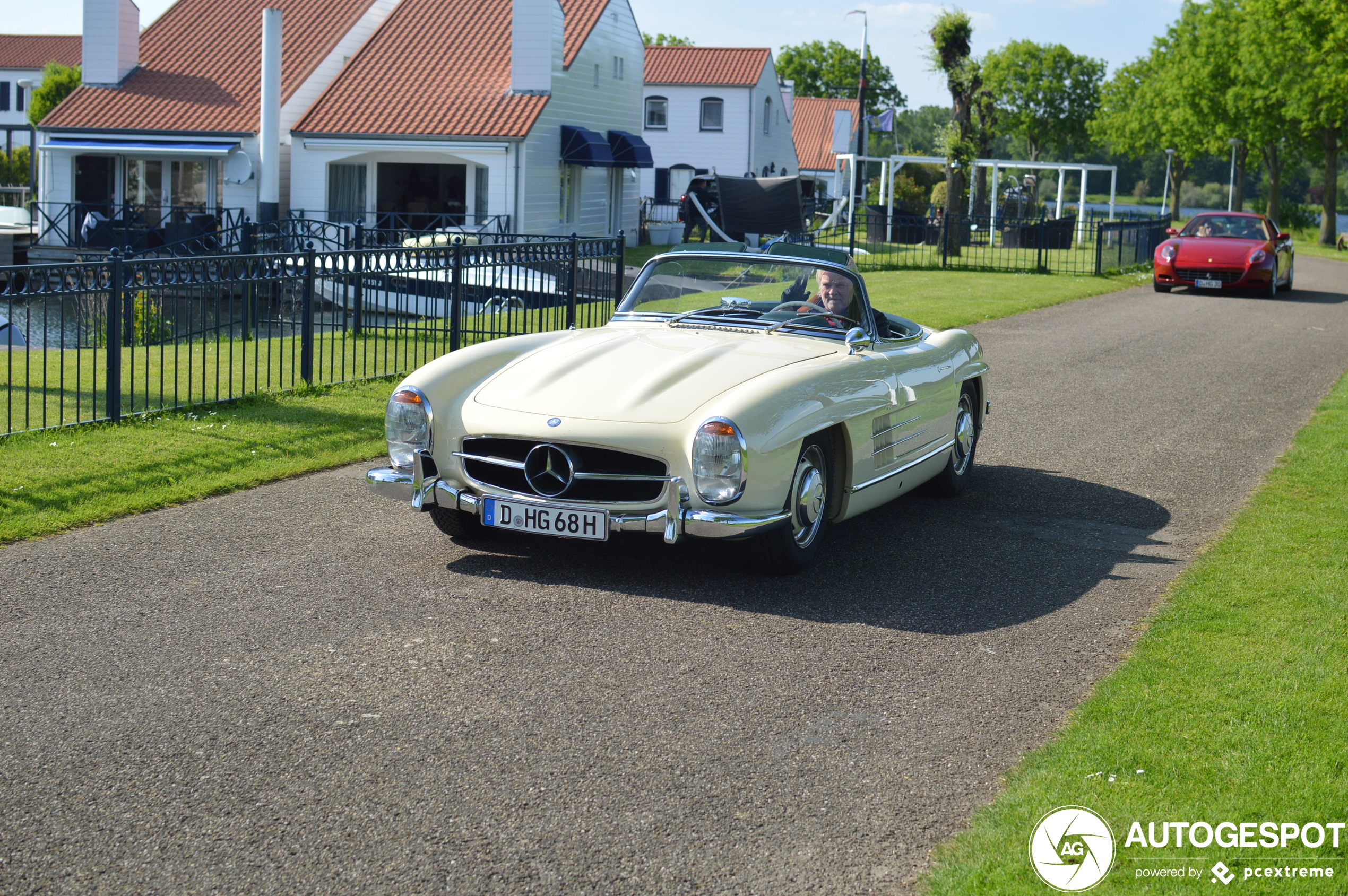 Mercedes-Benz 300SL Roadster