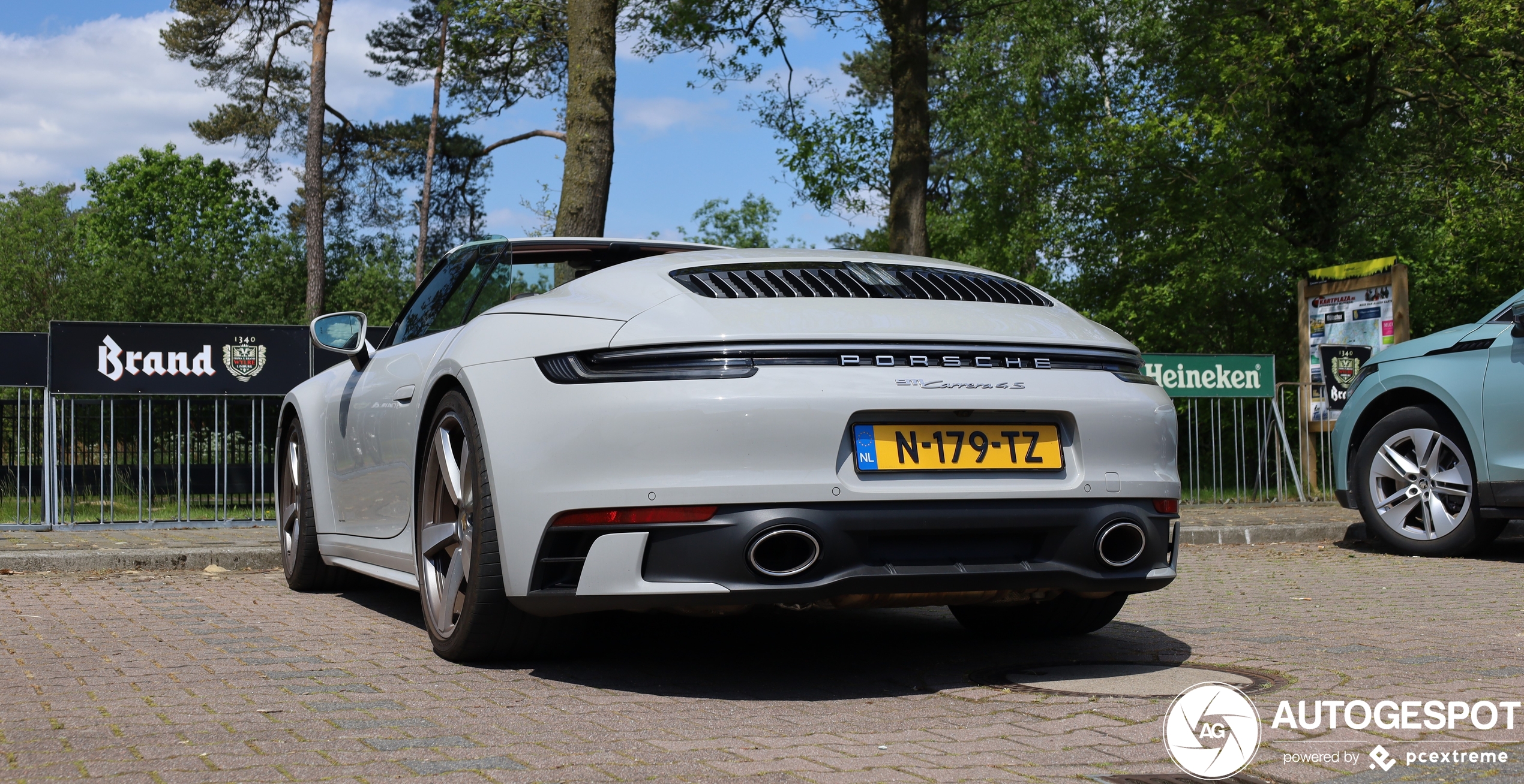 Porsche 992 Carrera 4S Cabriolet