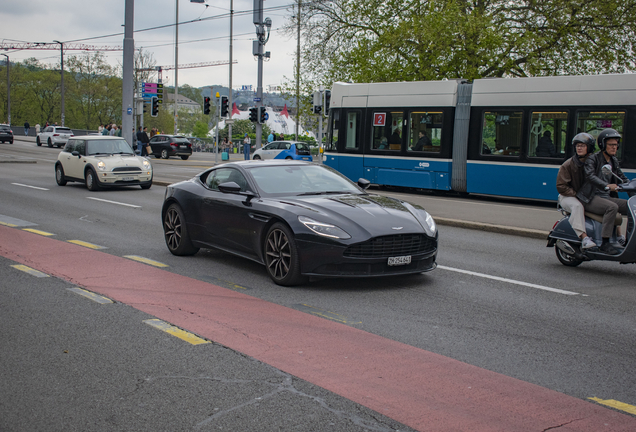 Aston Martin DB11