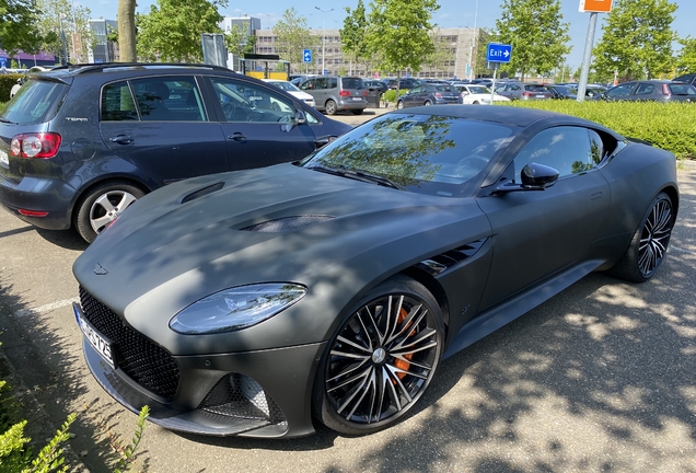 Aston Martin DBS Superleggera