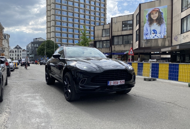 Aston Martin DBX