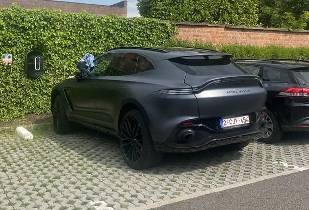 Aston Martin DBX