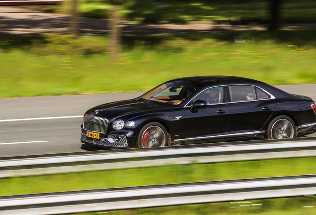 Bentley Flying Spur Hybrid Azure