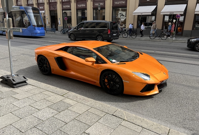 Lamborghini Aventador LP700-4