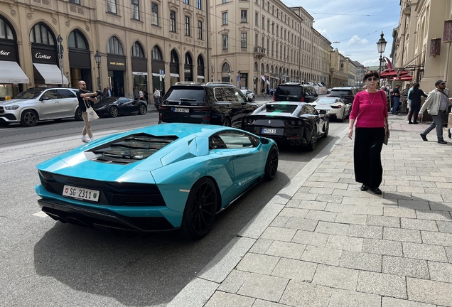 Lamborghini Aventador S LP740-4