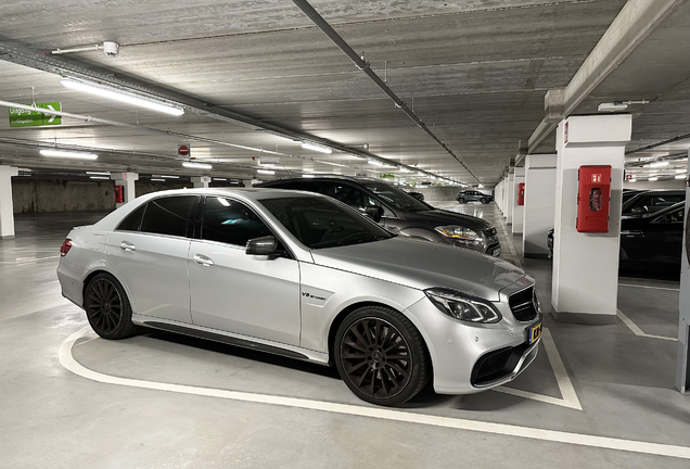 Mercedes-Benz E 63 AMG S W212