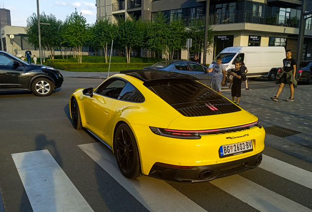 Porsche 992 Carrera GTS