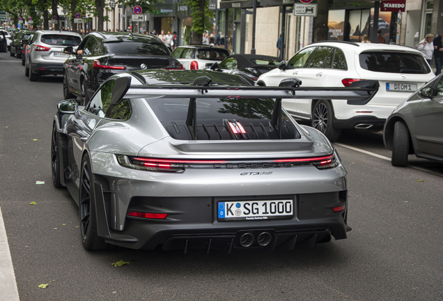 Porsche 992 GT3 RS Weissach Package