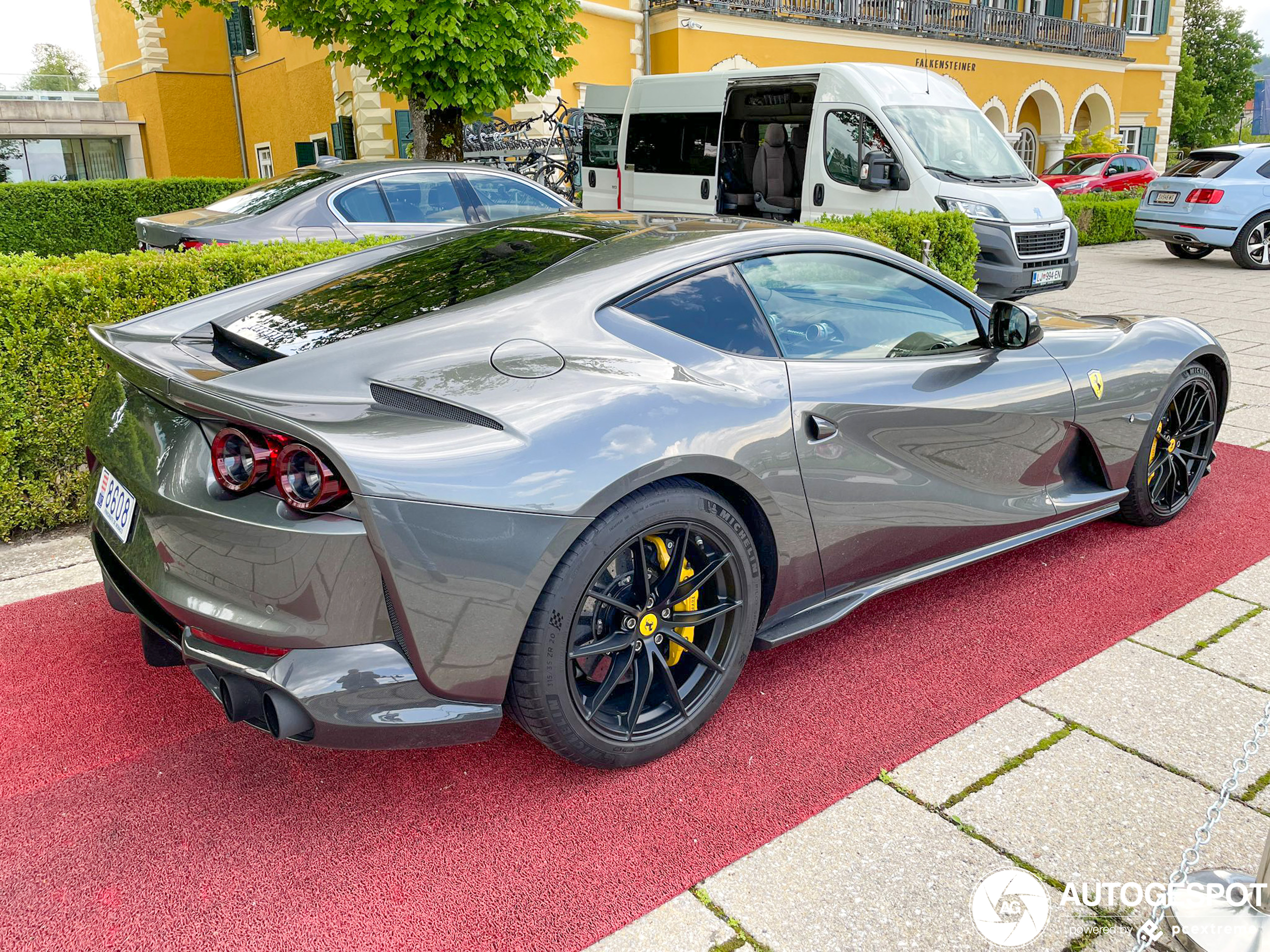 Ferrari 812 Superfast