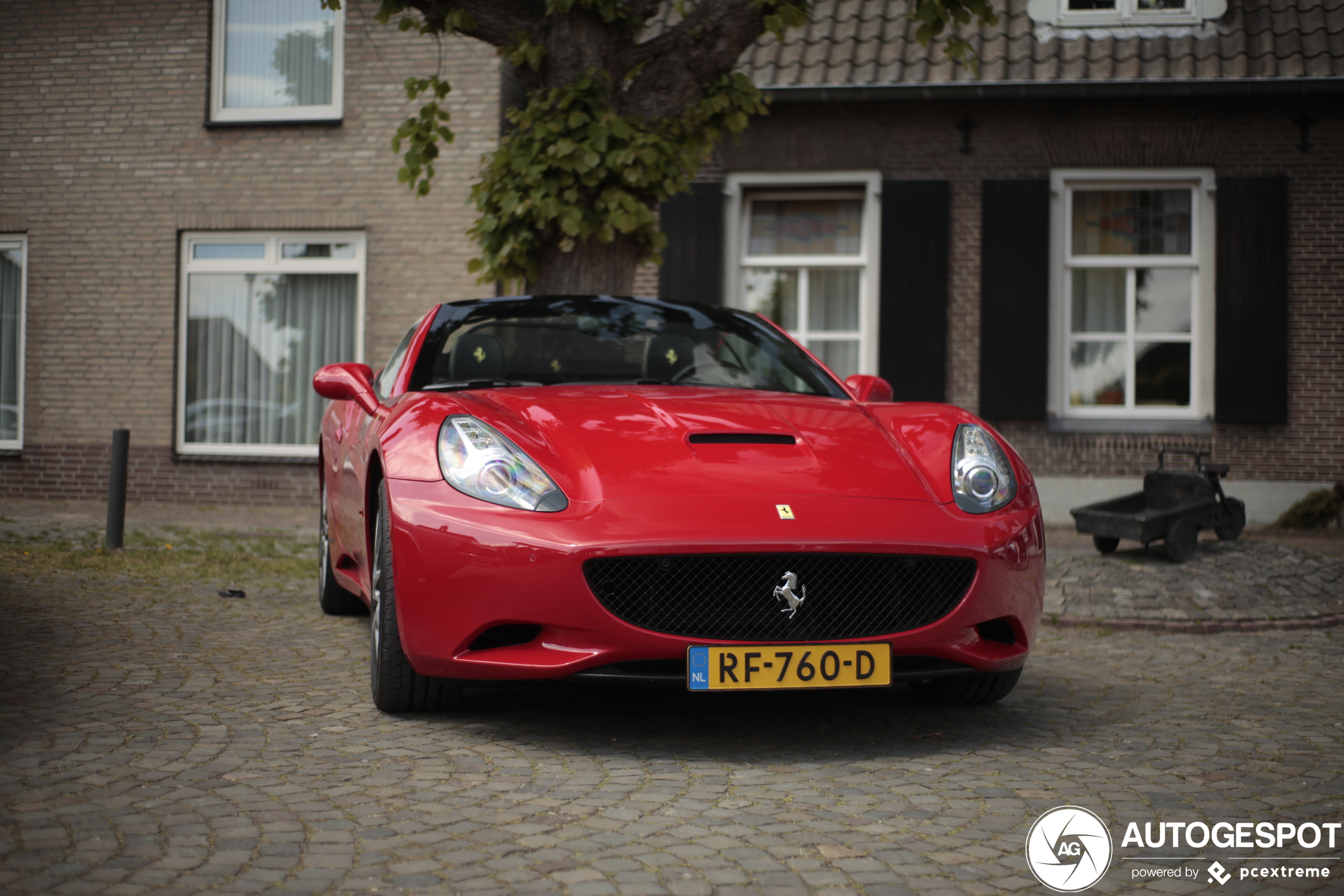 Ferrari California