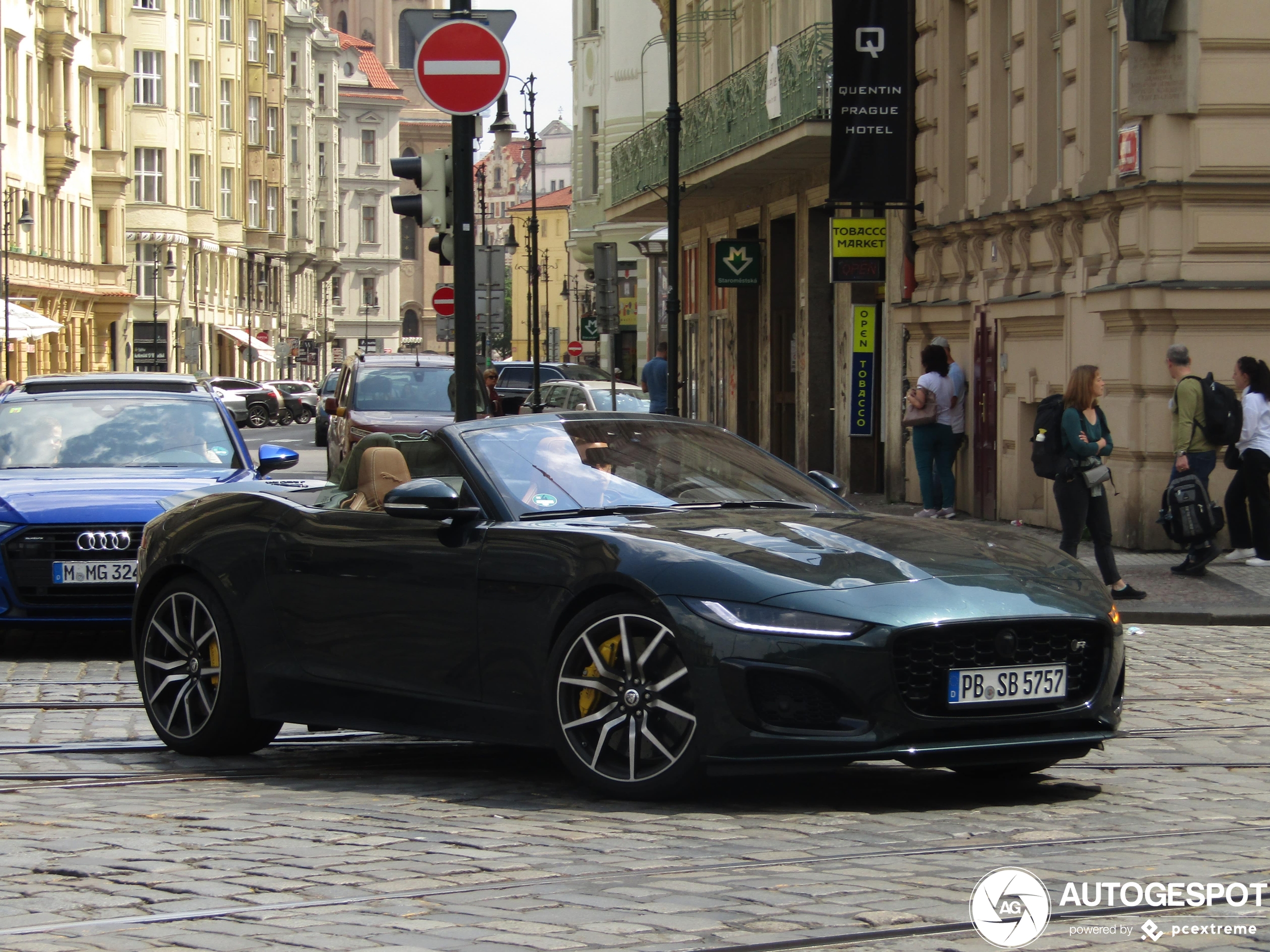 Jaguar F-TYPE R Convertible 2020