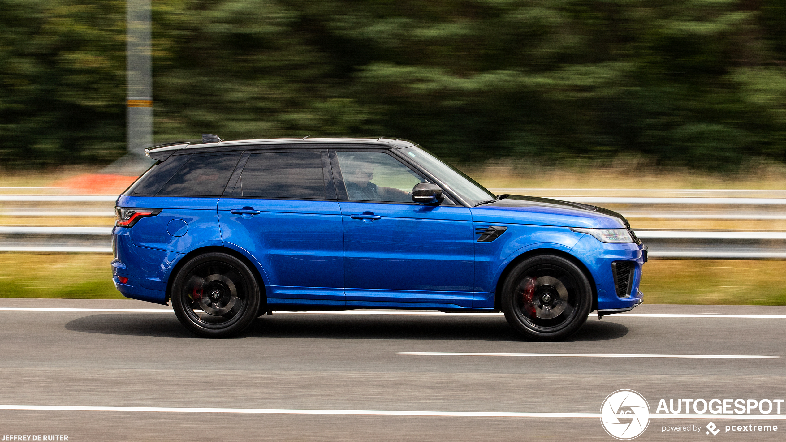 Land Rover Range Rover Sport SVR 2018 Carbon Edition