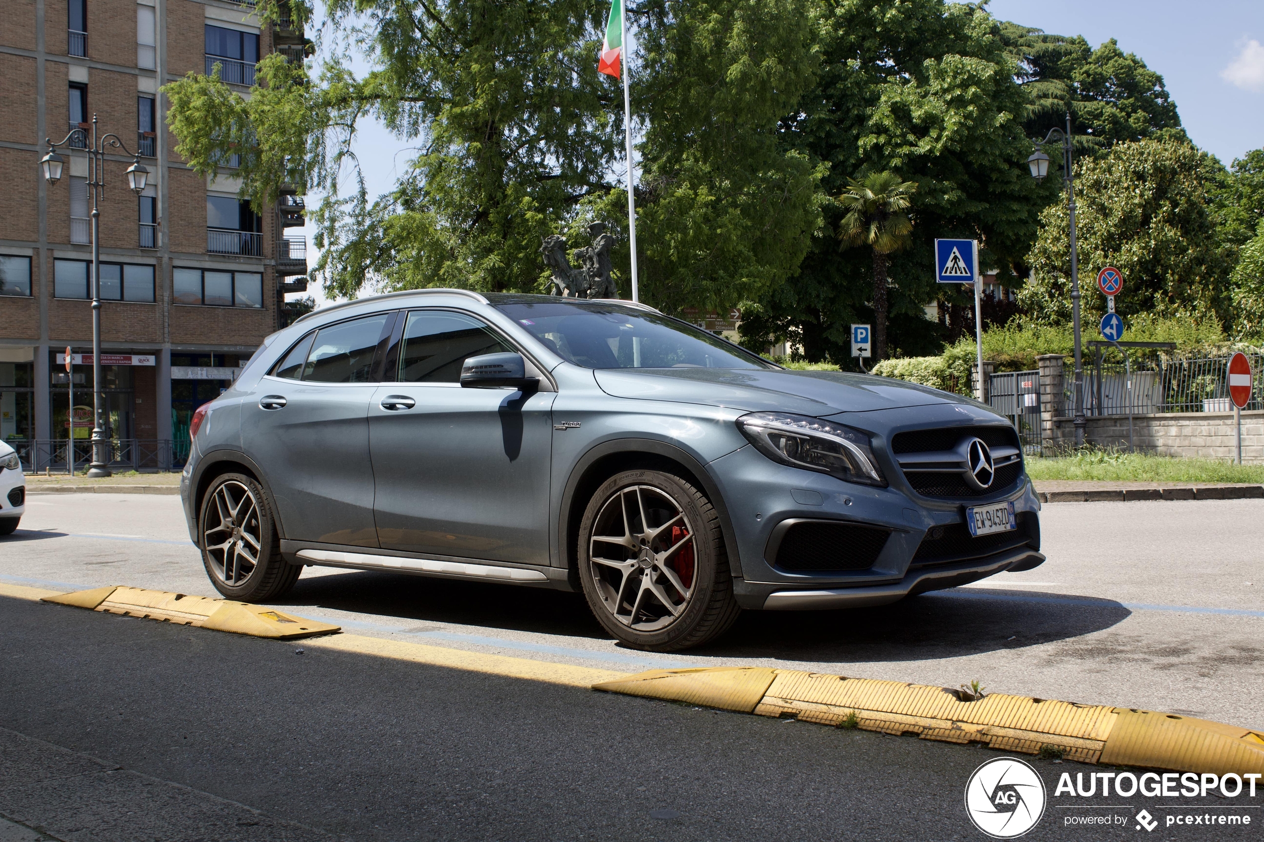 Mercedes-Benz GLA 45 AMG X156