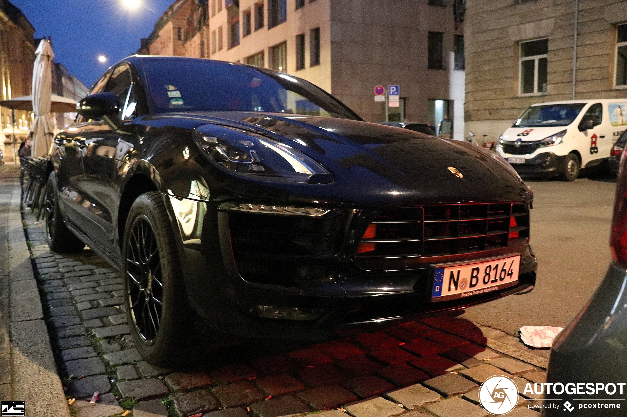 Porsche 95B Macan GTS