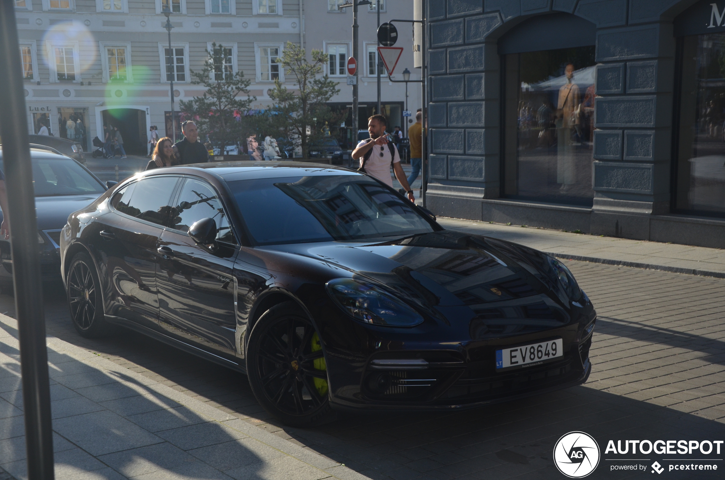 Porsche 971 Panamera Turbo S E-Hybrid