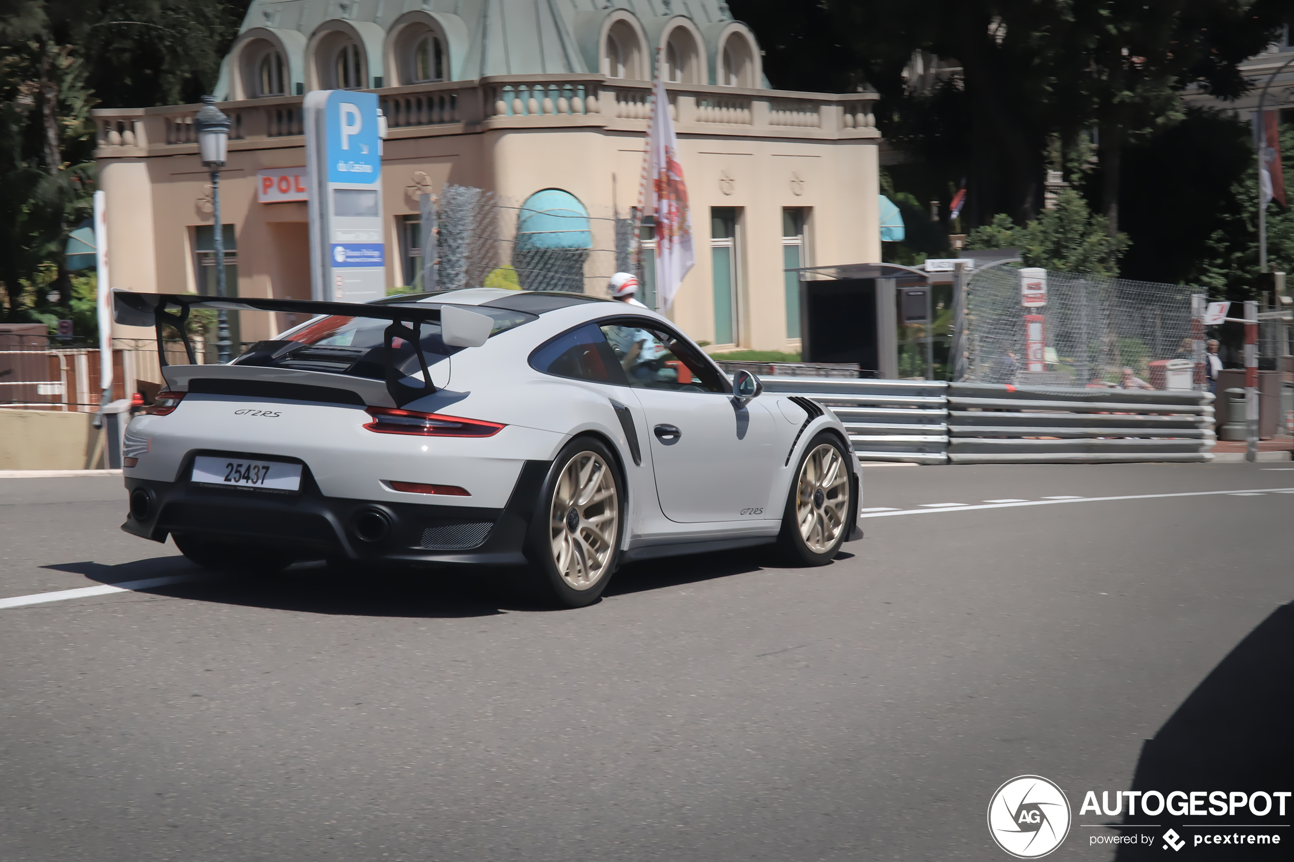 Porsche 991 GT2 RS Weissach Package