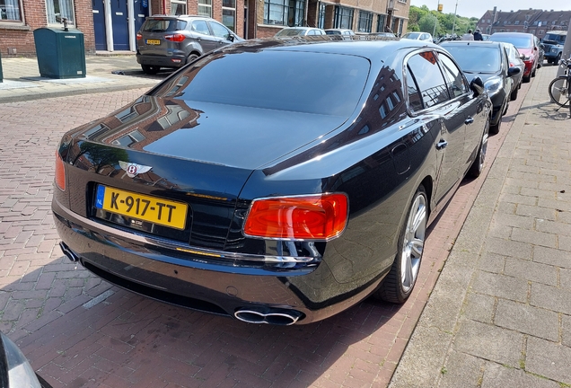 Bentley Flying Spur V8