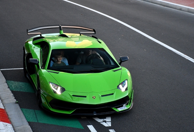 Lamborghini Aventador LP770-4 SVJ