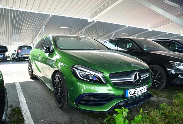 Mercedes-AMG A 45 W176 2015