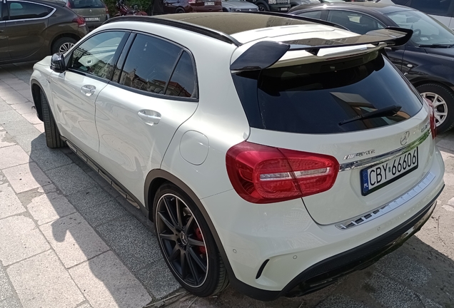 Mercedes-AMG GLA 45 X156