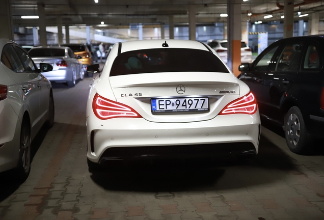 Mercedes-Benz CLA 45 AMG C117