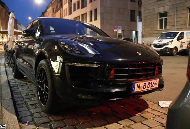 Porsche 95B Macan GTS