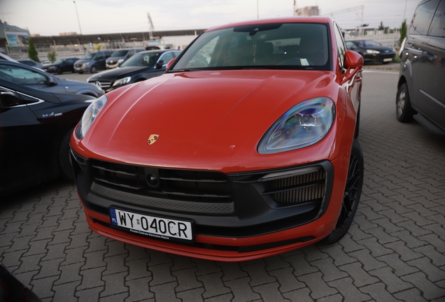 Porsche 95B Macan GTS MkIII