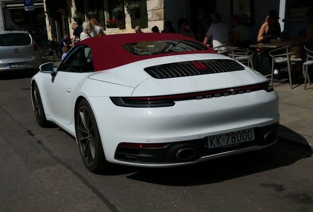 Porsche 992 Carrera 4S Cabriolet