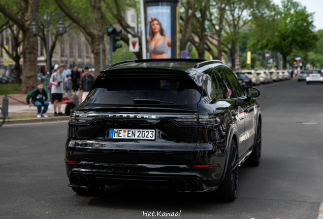 Porsche TechArt Cayenne Turbo S E-Hybrid