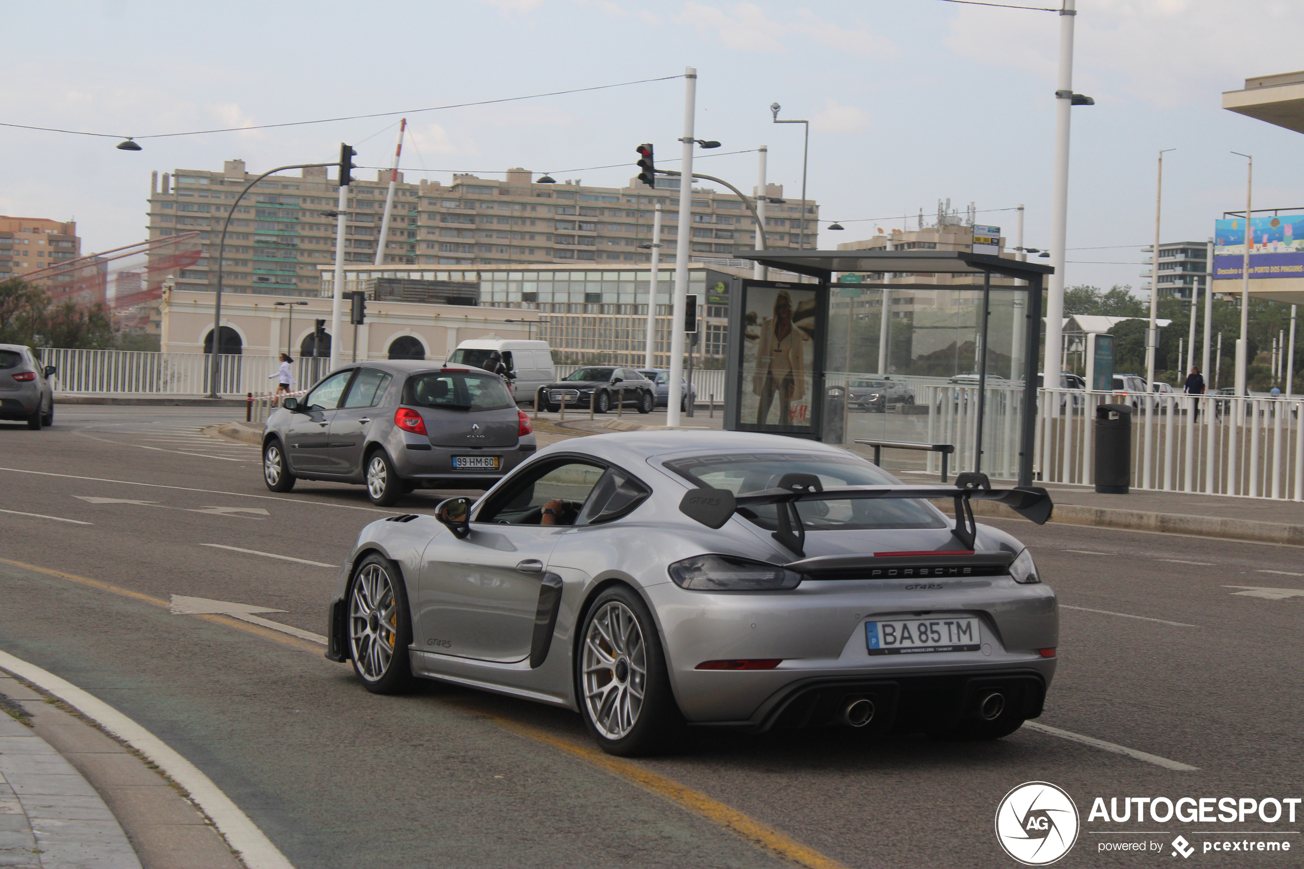 Porsche 718 Cayman GT4 RS Weissach Package