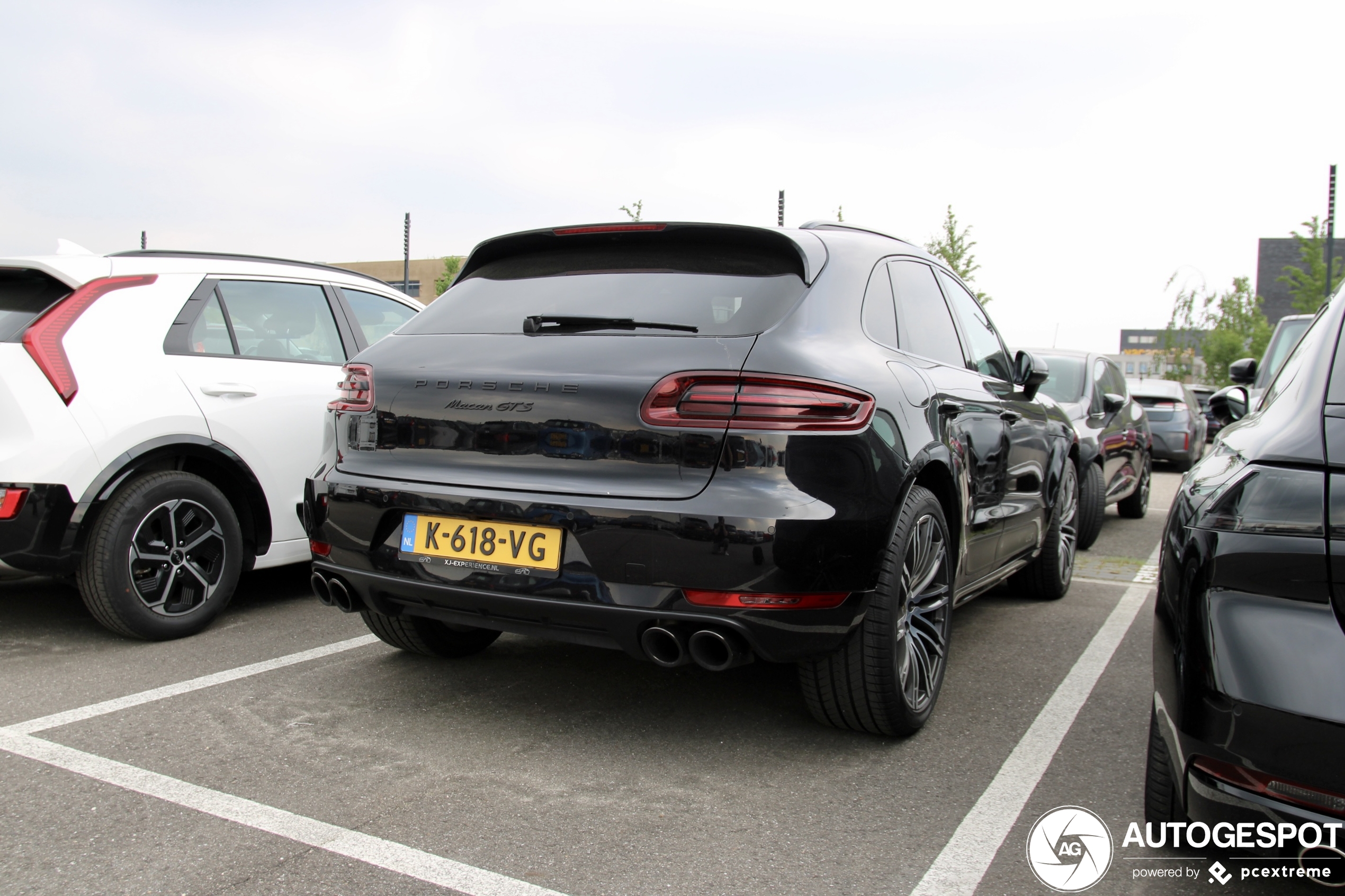 Porsche 95B Macan GTS