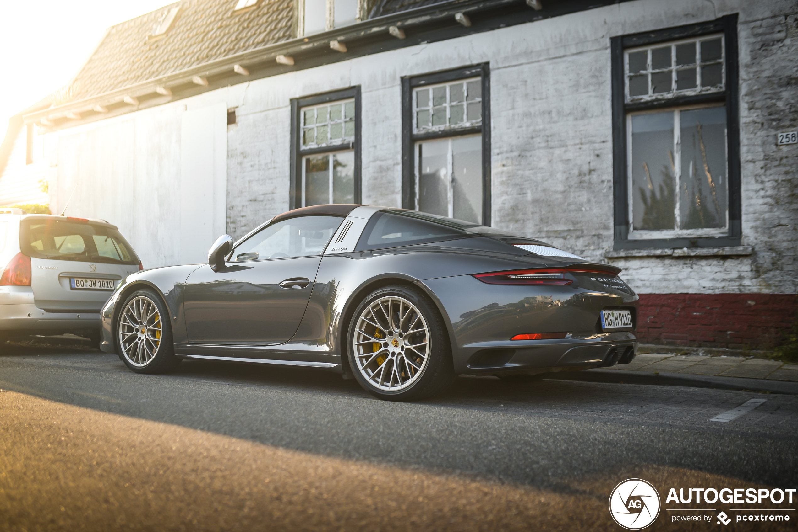 Porsche 991 Targa 4 GTS MkII Exclusive Manufaktur Edition