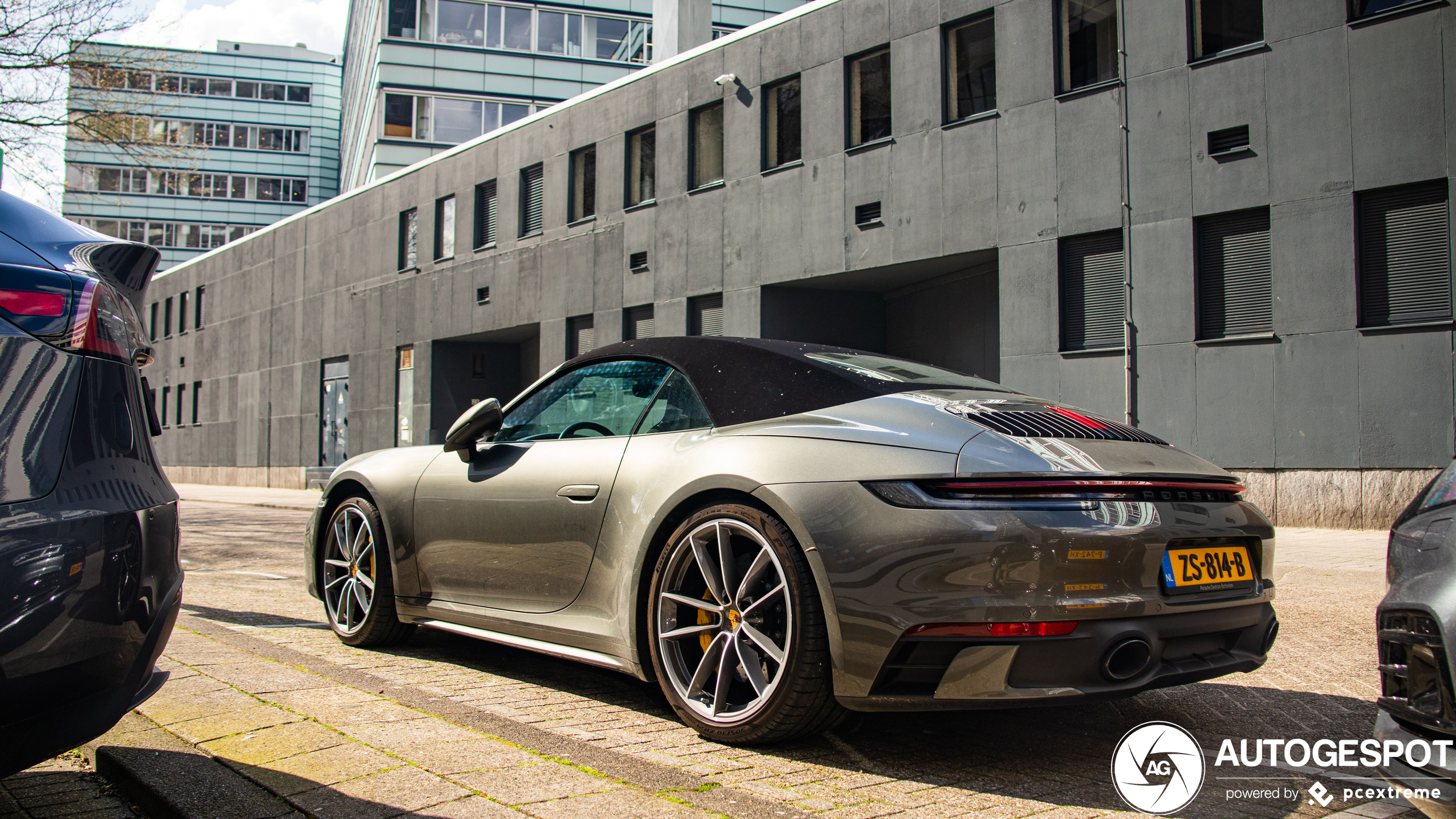 Porsche 992 Carrera 4S Cabriolet