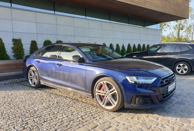 Audi S8 D5