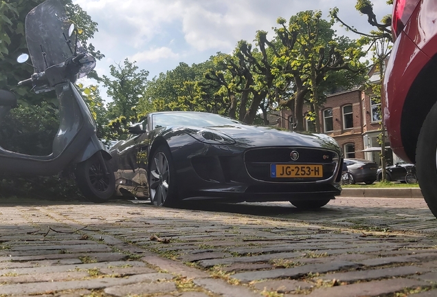 Jaguar F-TYPE S Convertible